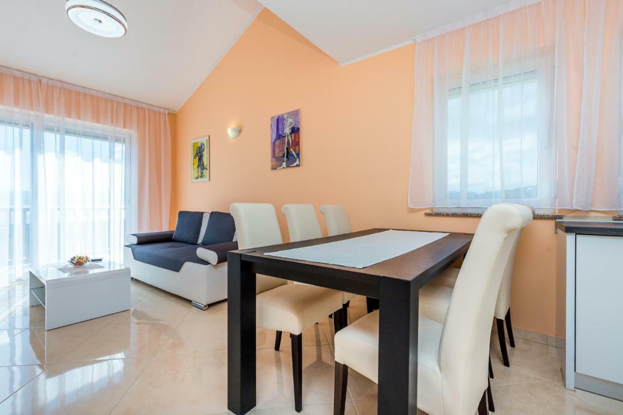 Luxury Apartments Kostrena With Pool Esterno foto