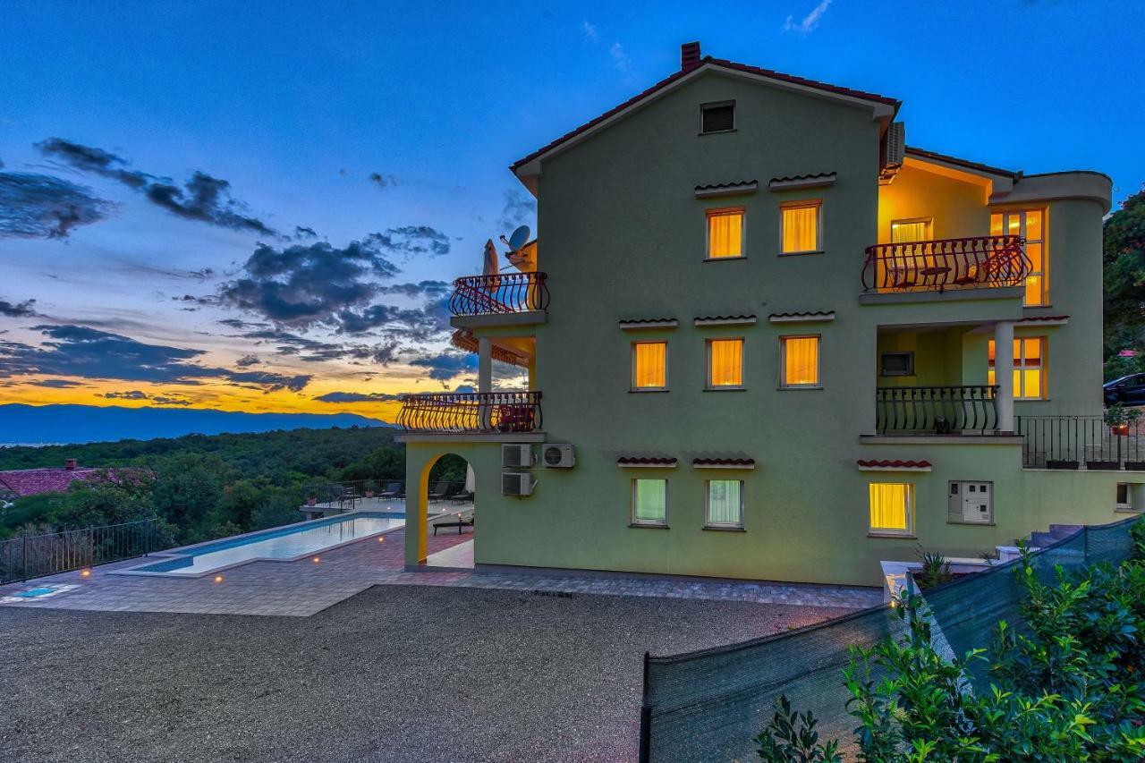 Luxury Apartments Kostrena With Pool Esterno foto