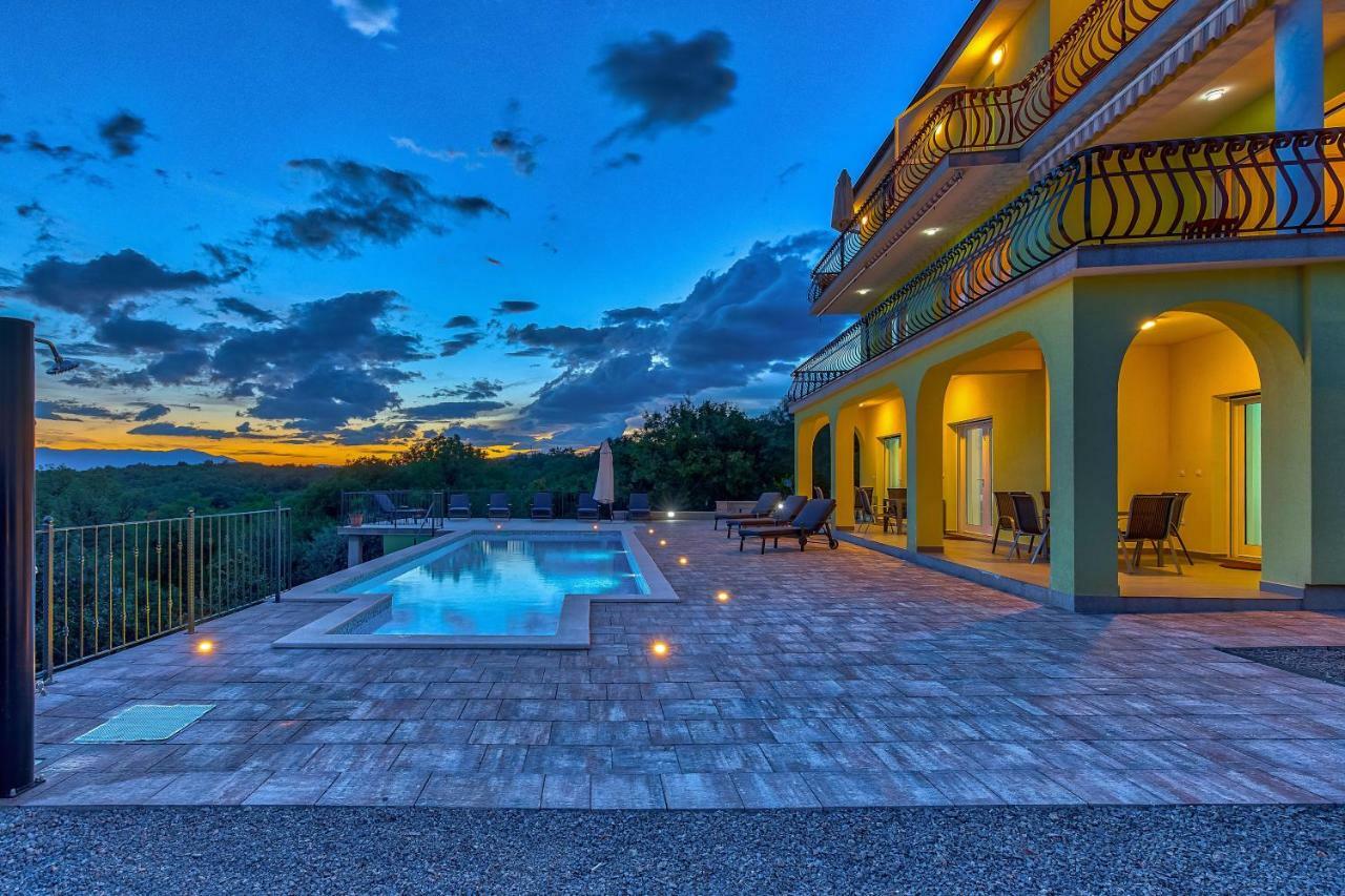 Luxury Apartments Kostrena With Pool Esterno foto