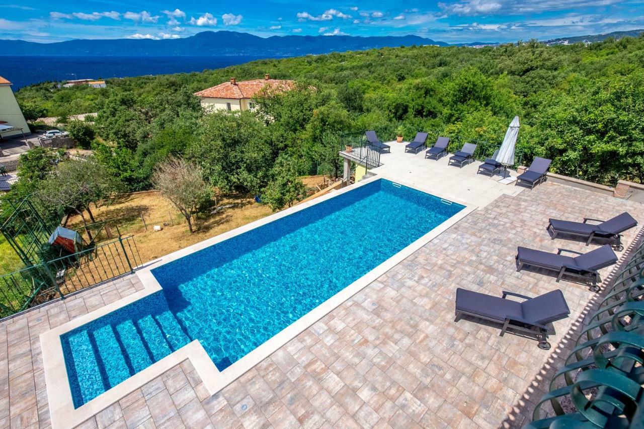 Luxury Apartments Kostrena With Pool Esterno foto