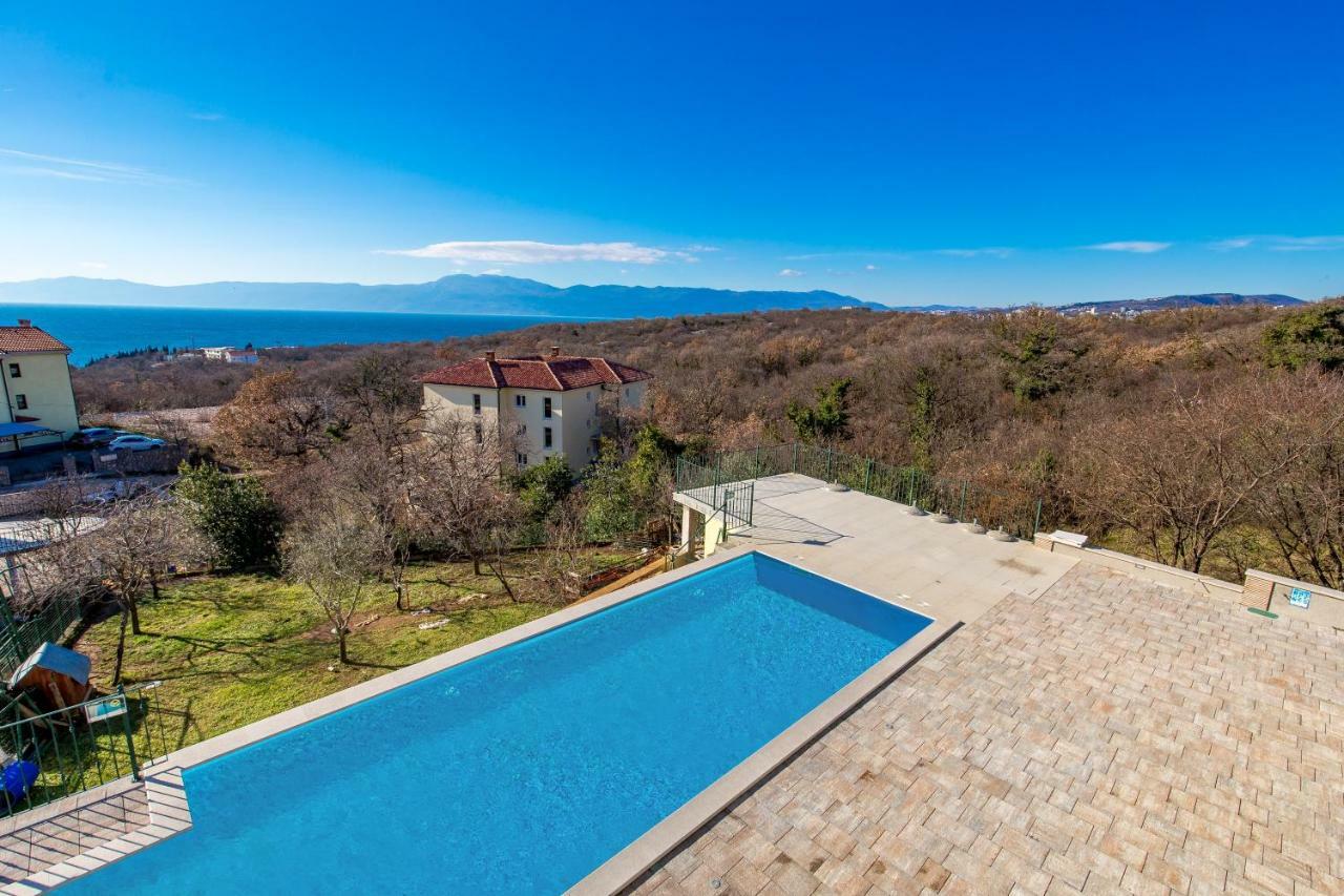 Luxury Apartments Kostrena With Pool Esterno foto