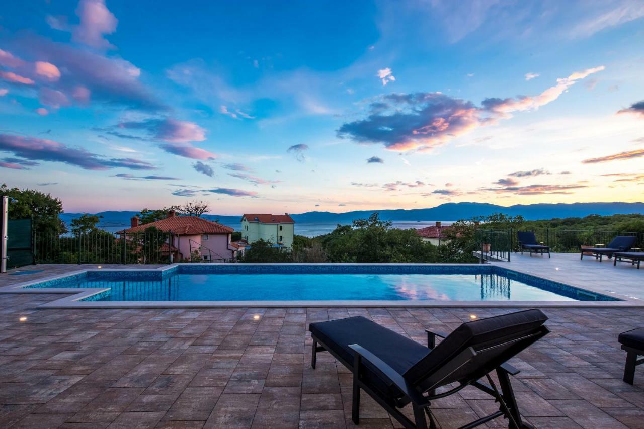 Luxury Apartments Kostrena With Pool Esterno foto