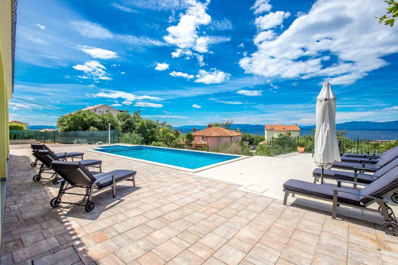 Luxury Apartments Kostrena With Pool Esterno foto